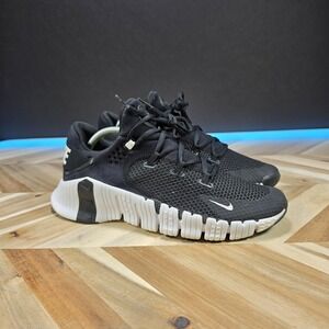 Nike Free Metcon 4 Women's Size 11 Shoes Black White Sneakers CZ0596-010